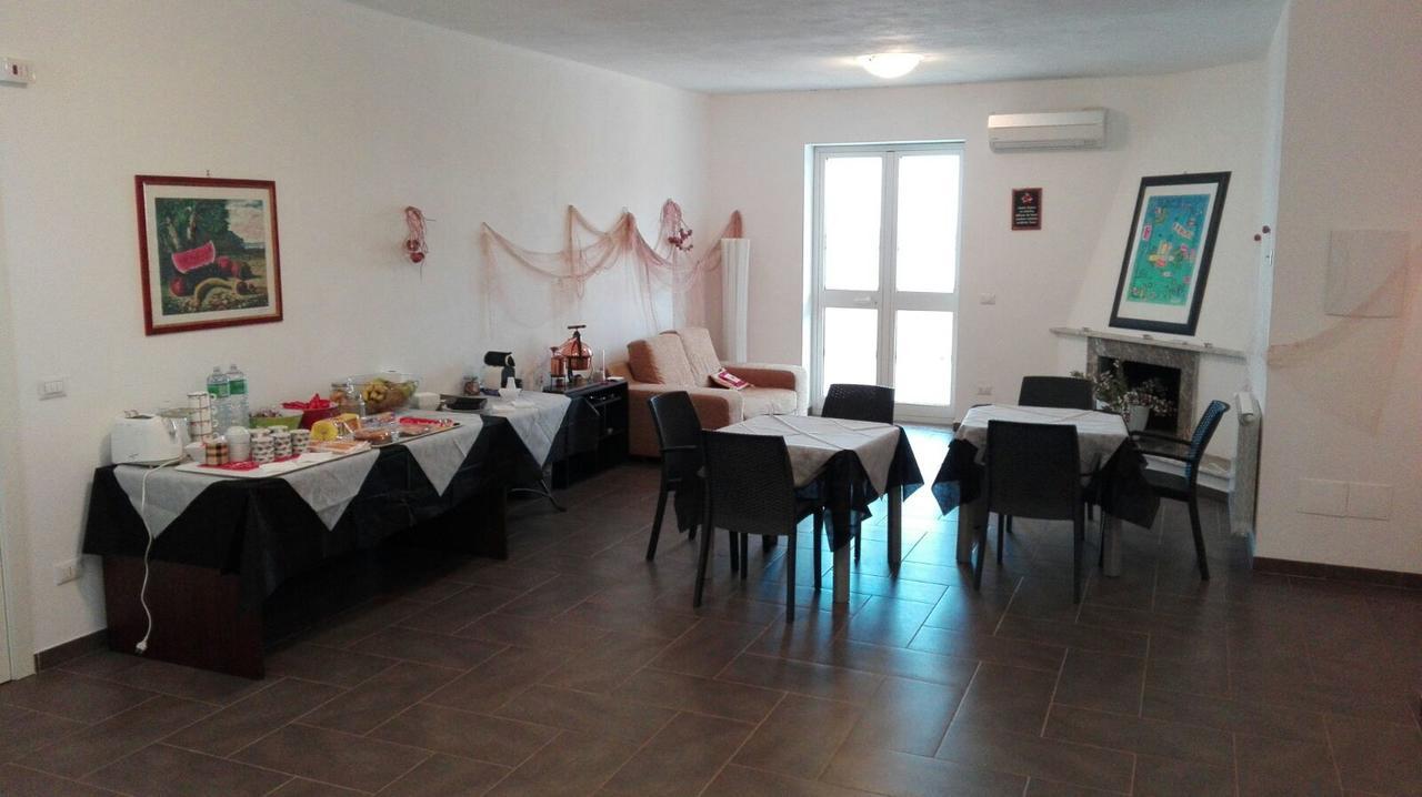 La Nave Sul Mare Di Taormina Acomodação com café da manhã Letoianni Exterior foto
