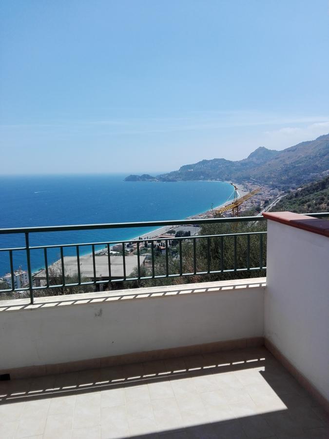 La Nave Sul Mare Di Taormina Acomodação com café da manhã Letoianni Exterior foto