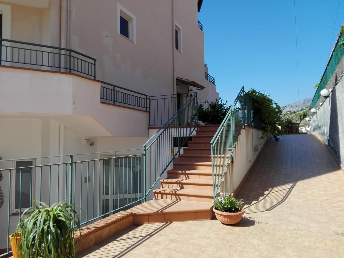 La Nave Sul Mare Di Taormina Acomodação com café da manhã Letoianni Exterior foto